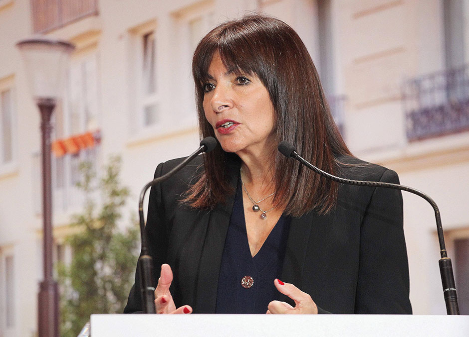 Forciert das Projekt "Autofreie Stadt": die Pariser Bürgermeisterin Anne Hidalgo (Foto: IMAGO/Jonathan Rebboah/Panoramic)
