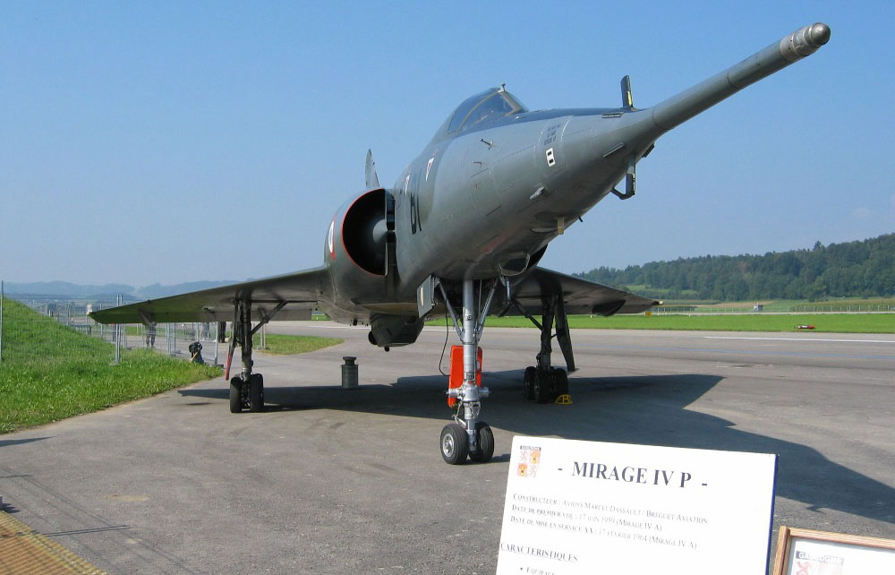 Ausgemusterter Strategischer Bomber Mirag IV der französischen Luftwaffe (Foto: Alexander Flühmann, Mirage IV, CC BY-SA 3.0 - wikimedia.org)
