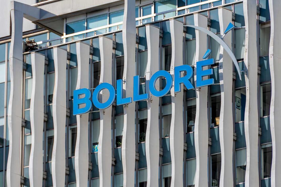 Blick auf die Zentrale der Bolloré-Gruppe in Paris (Foto: stock.adobe.com)