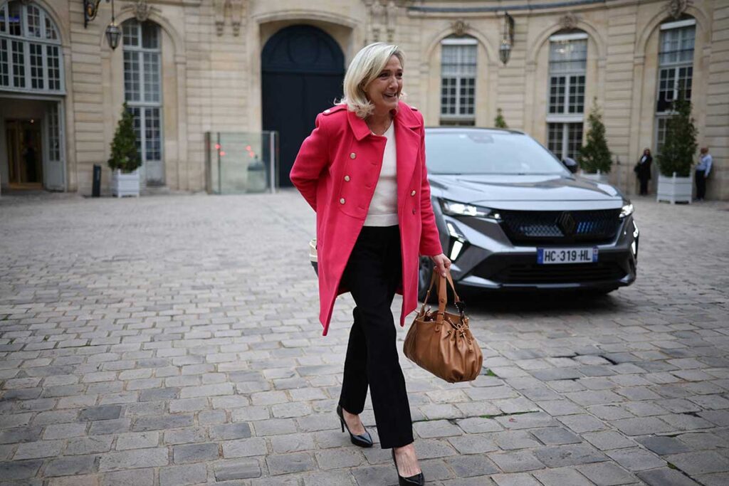 Krisenprofiteurin? Marine Le Pen vom Rassemblement National (Foto: IMAGO/Raphael Lafargue / Pool / Bestimage)