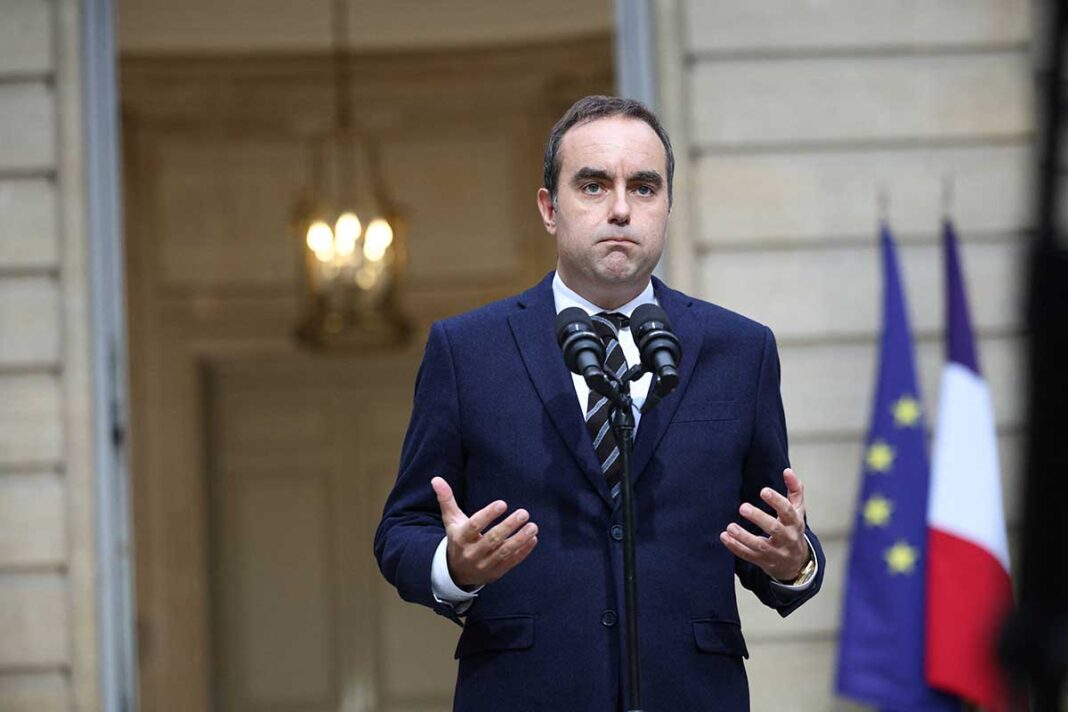 Muss noch einmal ran: Sébastien Lecornu von der Präsidentenpartei Renaissance (Foto: IMAGO/Raphael Lafargue / Pool / Bestimage)
